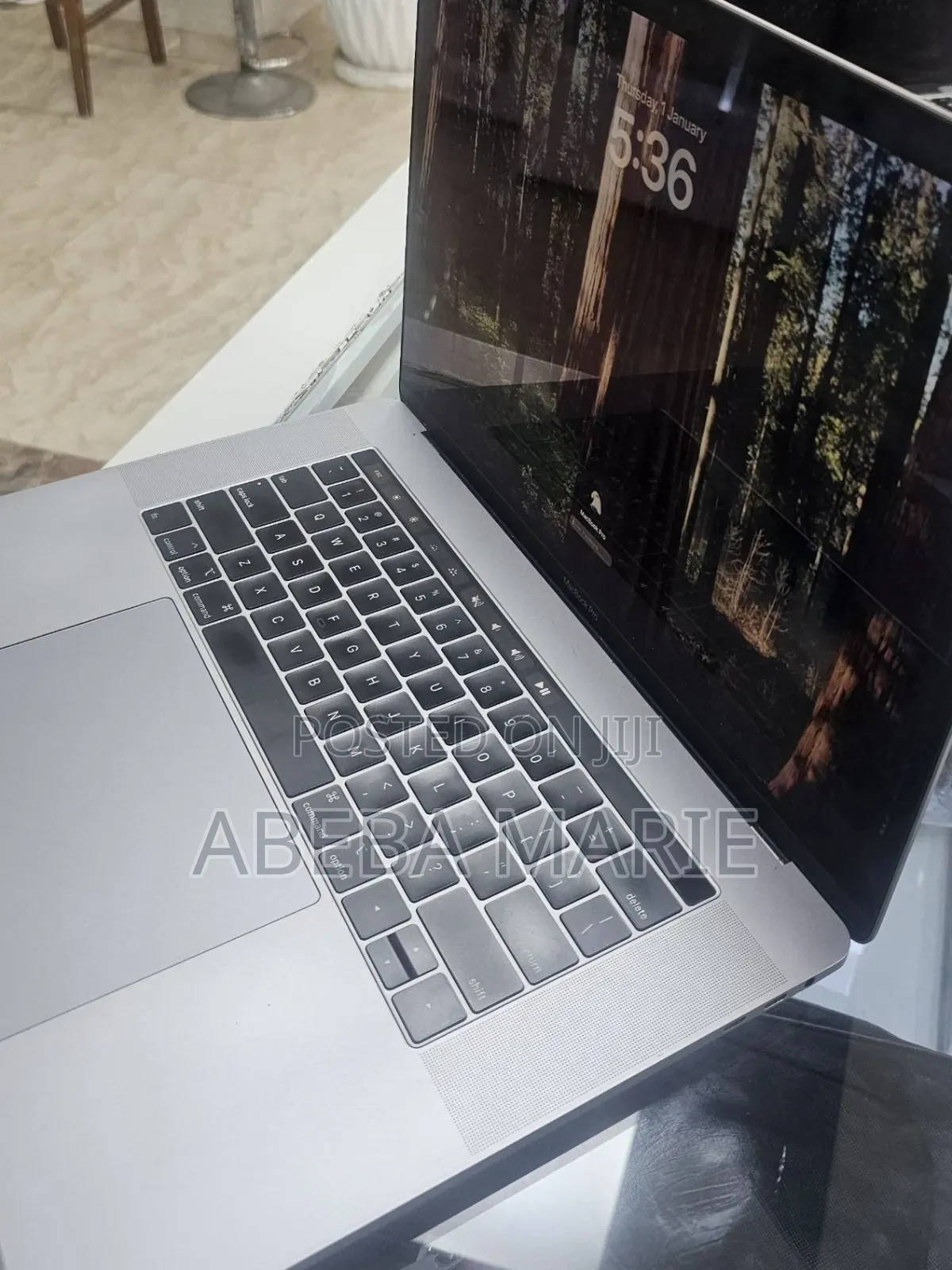 New Laptop Apple MacBook Pro 2018 16GB Intel Core i7 SSD 512GB