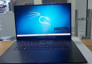New Laptop Dell Precision 5550 16GB Intel Core i7 SSD 512GB
