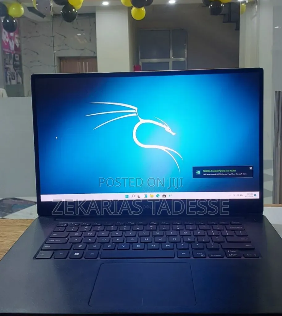 New Laptop Dell Precision 5550 16GB Intel Core i7 SSD 512GB