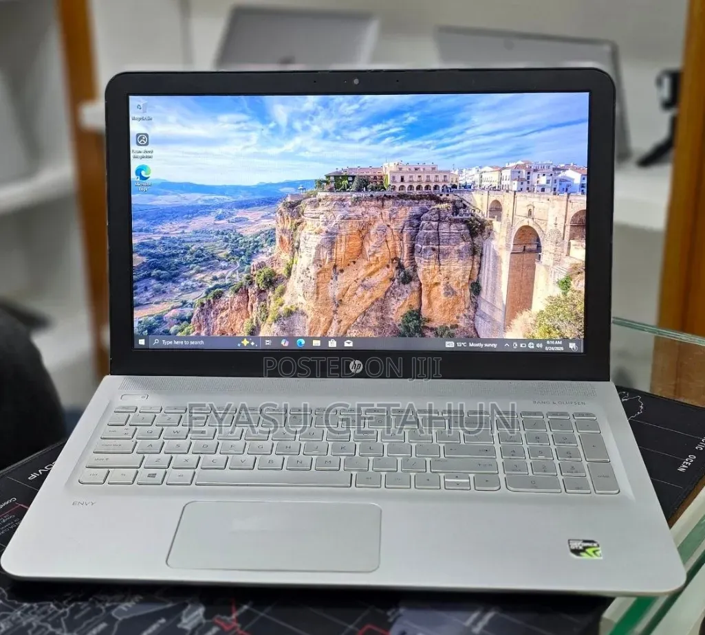 New Laptop HP Envy 14 12GB Intel Core i5 HDD+SSD 128GB