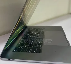 New Laptop Apple MacBook Pro 2019 16GB Apple M1 Pro SSD 1T