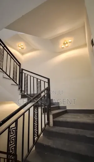 5bdrm House in Bole for sale