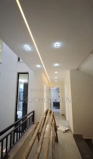 5bdrm House in Bole for sale