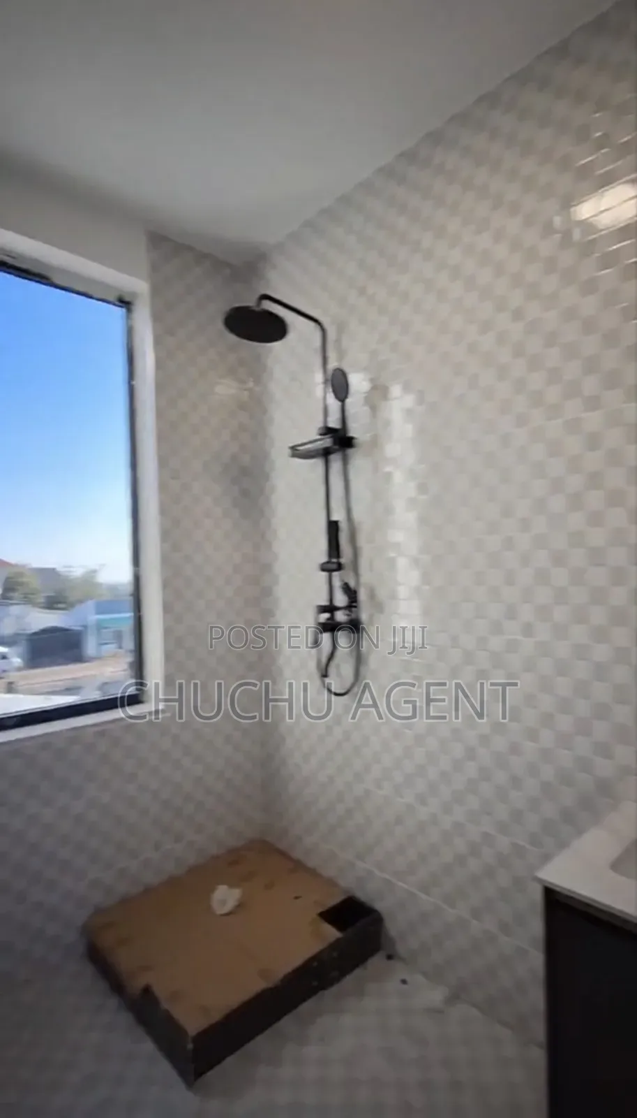 5bdrm House in Bole for sale