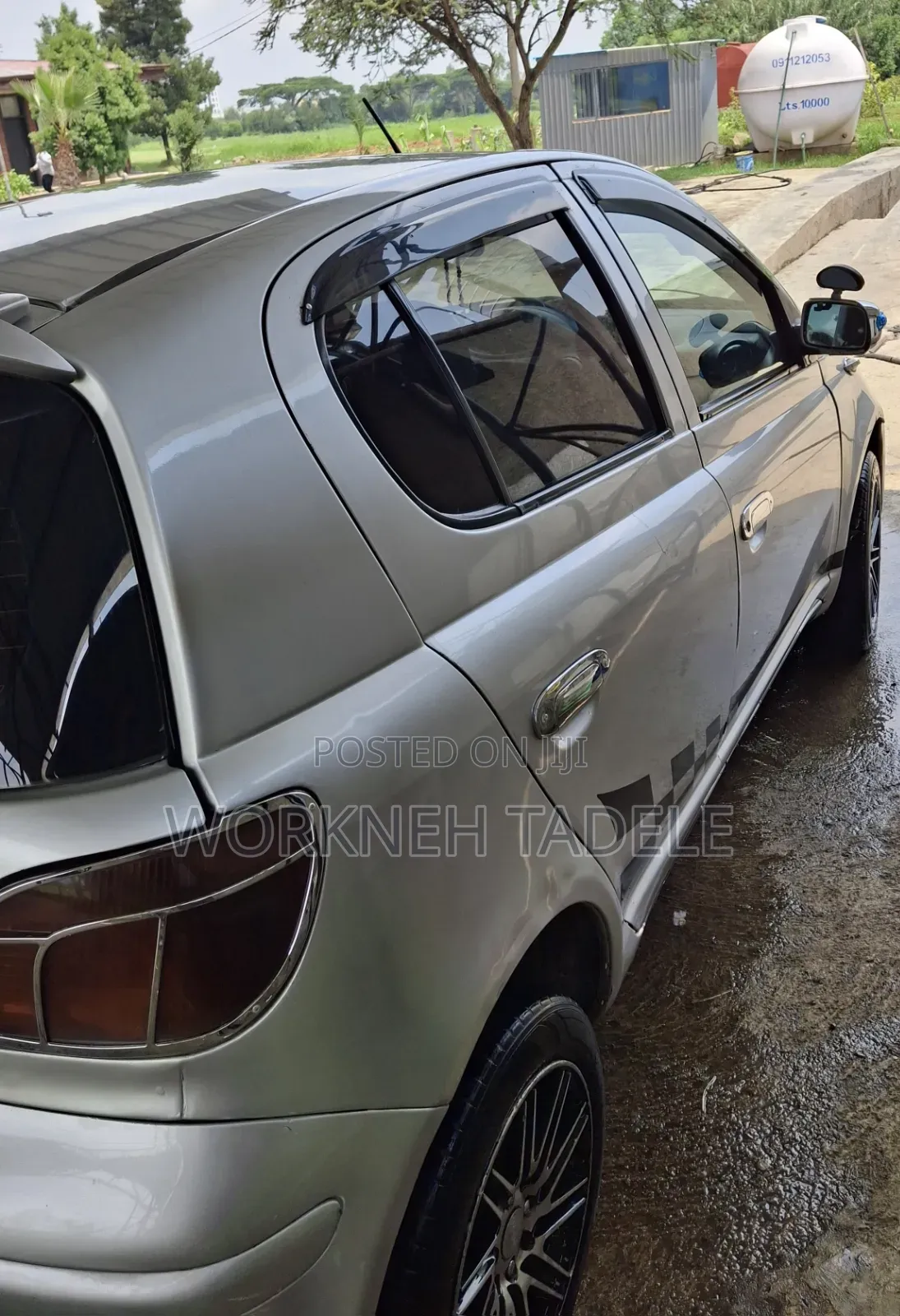 Toyota Vitz 1.0 FWD 5dr 2002 Gray