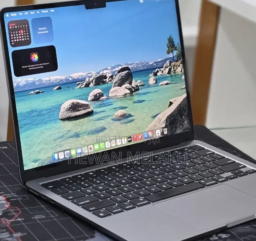 New Laptop Apple MacBook Air 2022 M2 16GB Apple M2 SSD 256GB