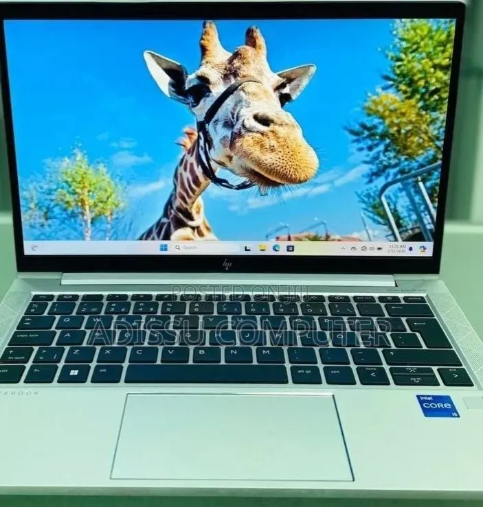 New Laptop HP EliteBook 830 G8 16GB Intel Core i5 SSD 512GB