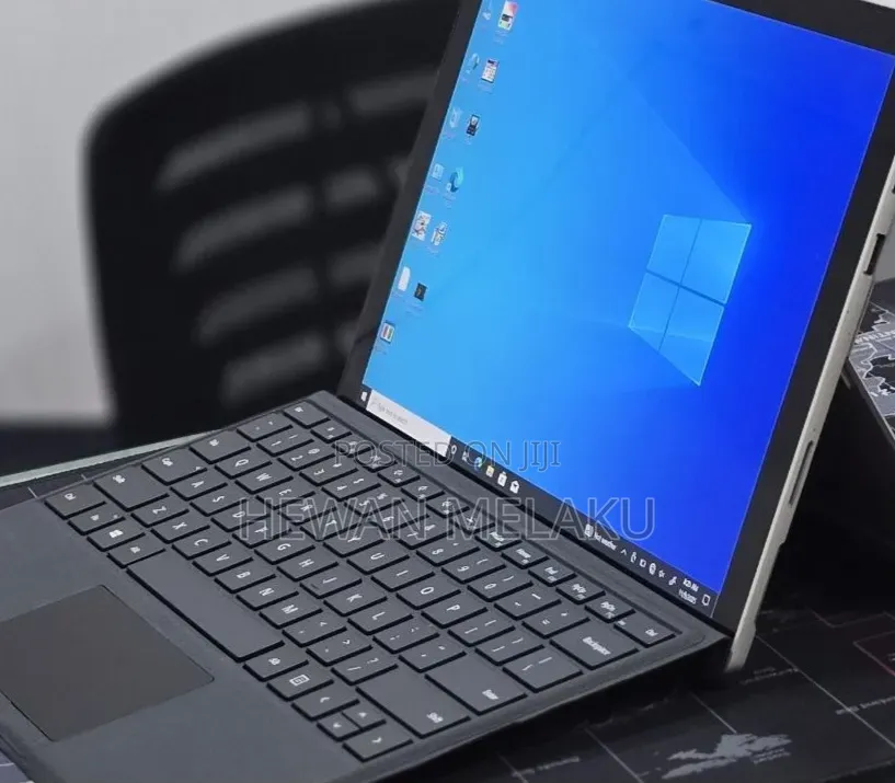 New Laptop Microsoft Surface Pro 7+ 16GB Intel Core i5 SSD 256GB