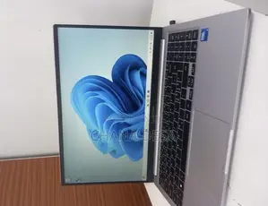 New Laptop Samsung Galaxy Book4 8GB Intel Core 5 SSD 512GB