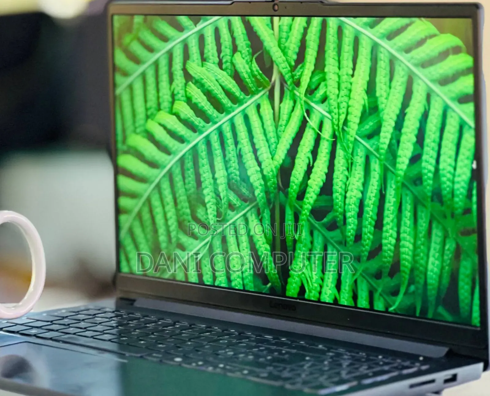 New Laptop Lenovo LOQ 15IRH8 16GB Intel Core i5 SSD 512GB
