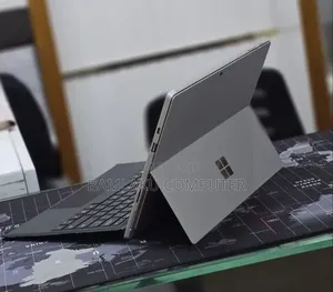New Laptop Microsoft Surface Pro 7+ 16GB Intel Core i5 SSD 256GB