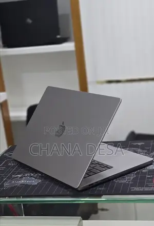 New Laptop Apple MacBook Pro 2021 M1 Max 32GB Apple M1 Max SSD 512GB