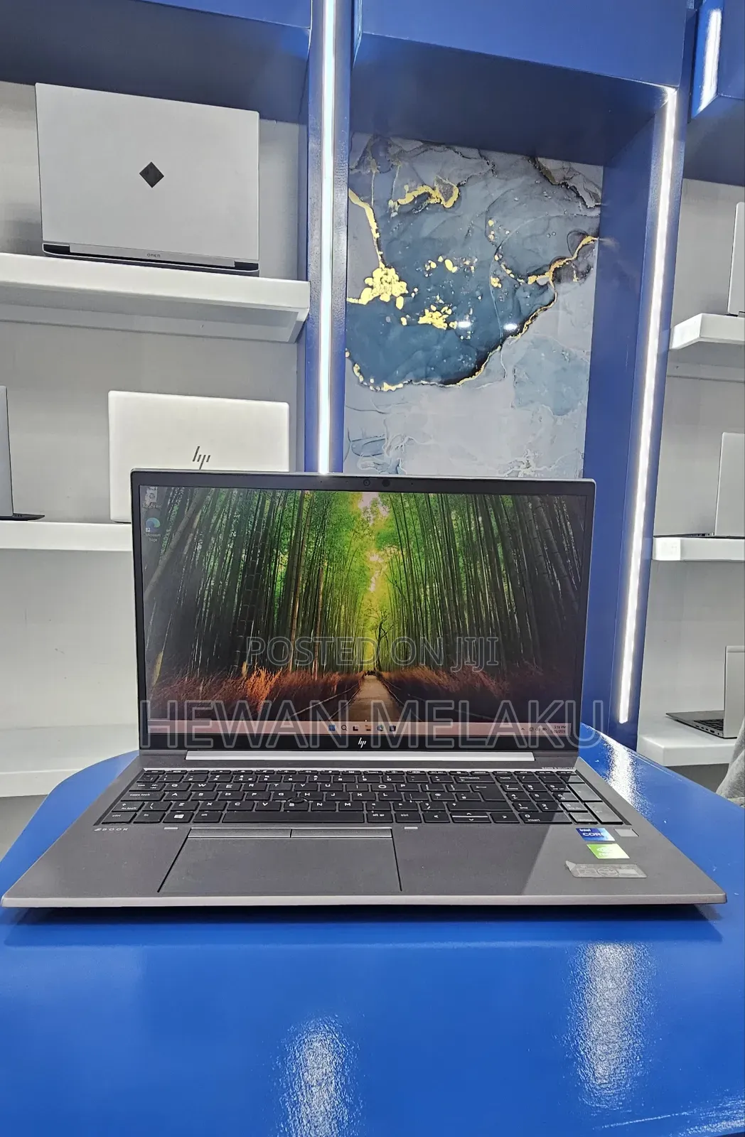 New Laptop HP ZBook Firefly G8 16GB Intel Core i7 SSD 512GB