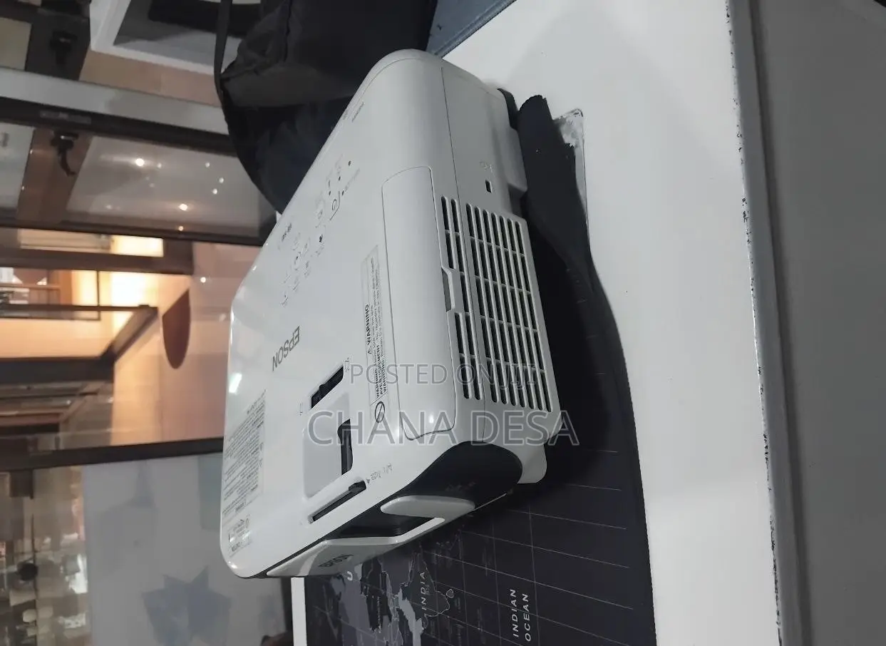 Epson EB-S41
