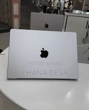 New Laptop Apple MacBook Pro 2024 M4 Pro 16GB Apple M4 Pro SSD 512GB