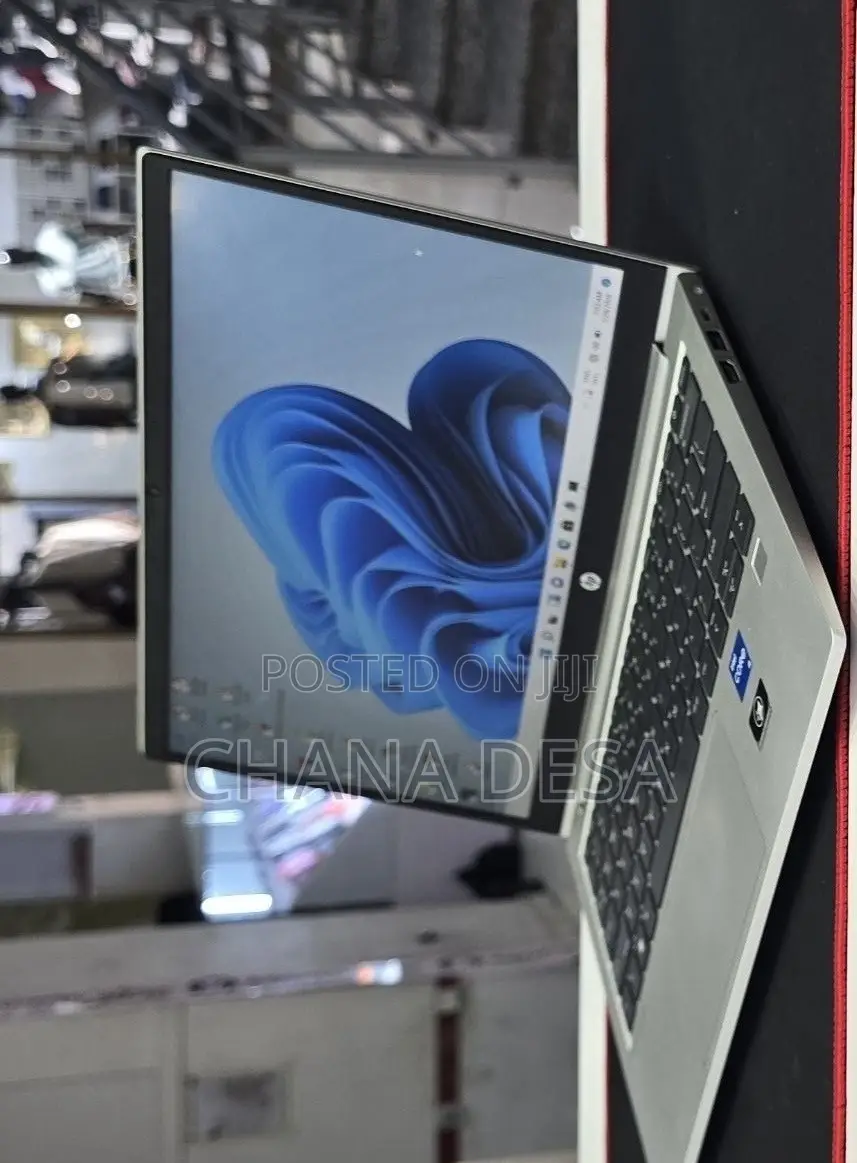 New Laptop HP EliteBook 830 G9 16GB Intel Core i5 SSD 512GB