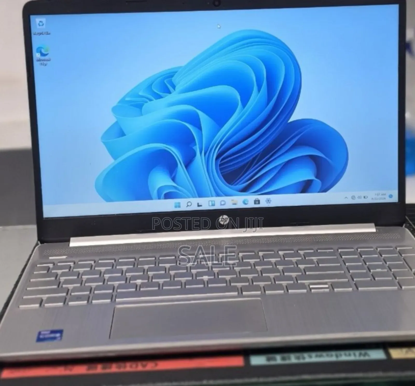 New Laptop HP Pavilion 14 8GB Intel Core i5 SSD 128GB