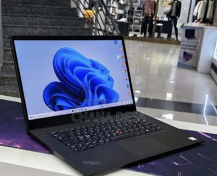 New Laptop Lenovo 16GB Intel Core i7 SSD 512GB