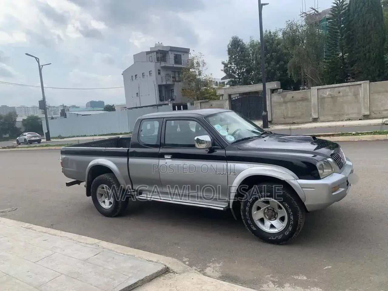 Mitsubishi L200 2003