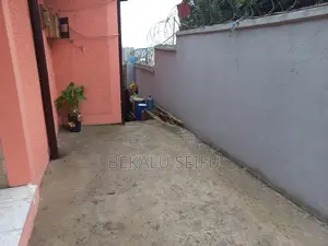 3bdrm House in Yeka for rent