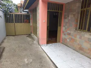 3bdrm House in Yeka for rent