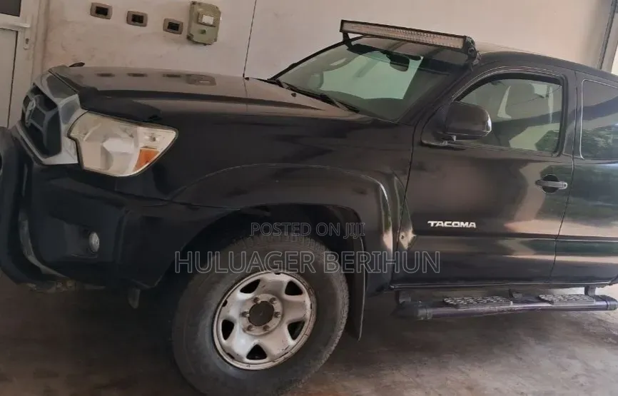 Toyota Tacoma 2012 Black