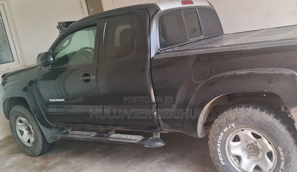 Toyota Tacoma 2012 Black
