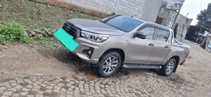 Toyota Hilux 2020 Beige