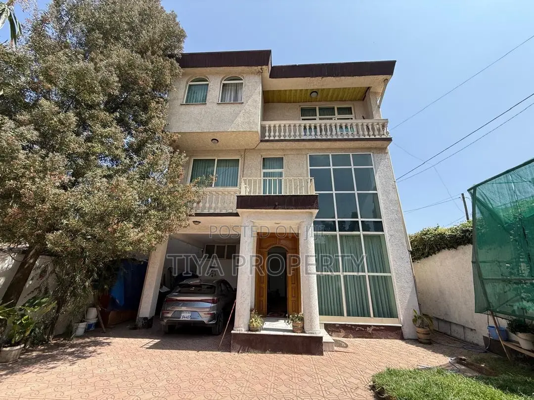 5bdrm House in Tiya Property, Bole for sale