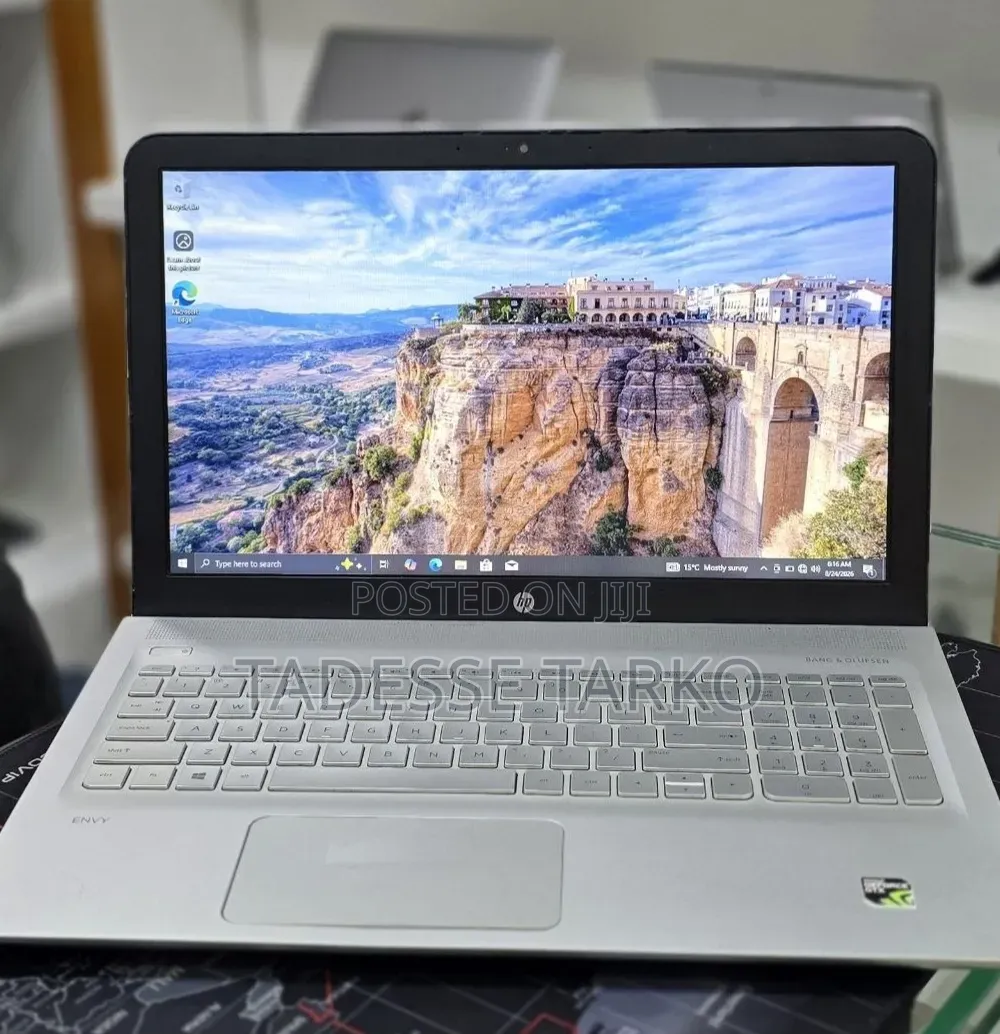 New Laptop HP Envy 15 12GB Intel Core i5 HDD+SSD 1T
