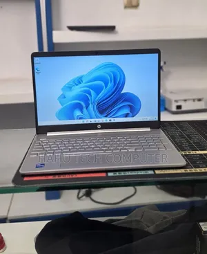New Laptop HP Stream Notebook 8GB Intel Core i5 HDD+SSD 1T
