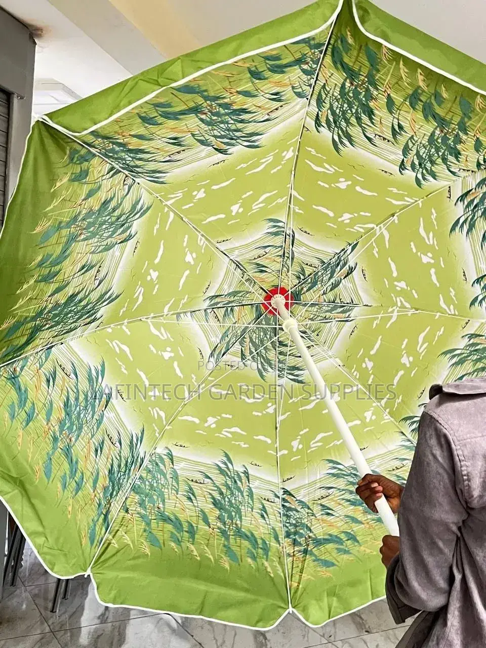 Outdoor Garden Umbrella (With Stand) የውጭ ጥላ (ከነመቆሚያ)