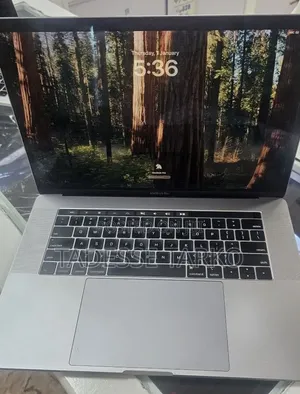 New Laptop Apple MacBook Pro 2018 16GB Intel Core i7 SSD 512GB