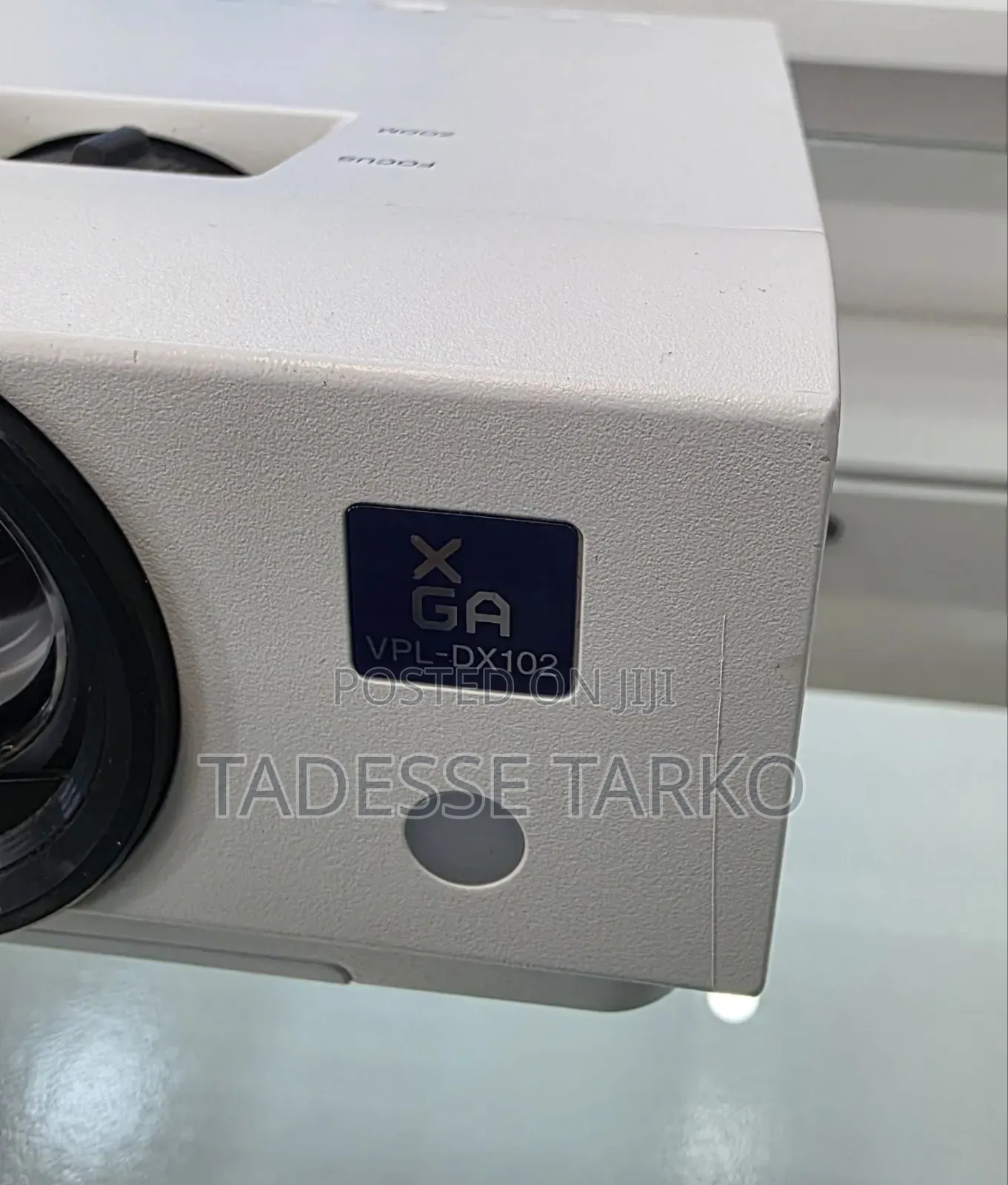 Sony DX102 Projector