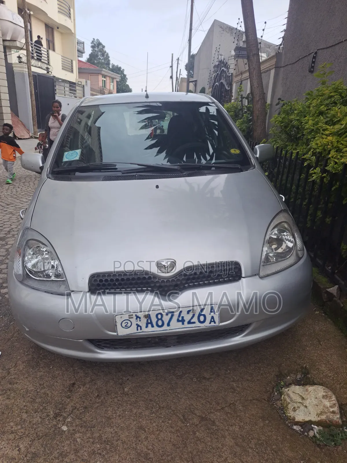 Toyota Vitz 2001 Silver