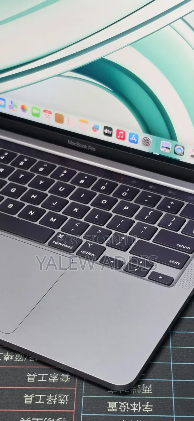 New Laptop Apple MacBook Pro 2022 M2 8GB Apple M2 SSD 256GB