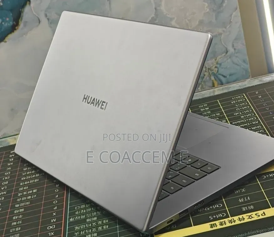 New Laptop Huawei 8GB Intel Core i3 SSD 256GB