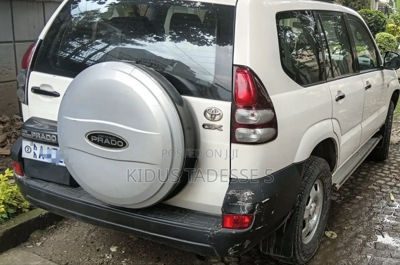 Toyota Land Cruiser 2007 White