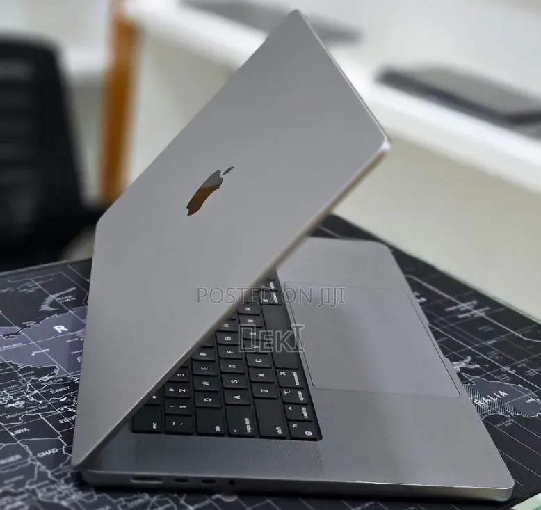 New Laptop Apple MacBook Pro 2021 M1 Max 32GB Apple M1 SSD 512GB