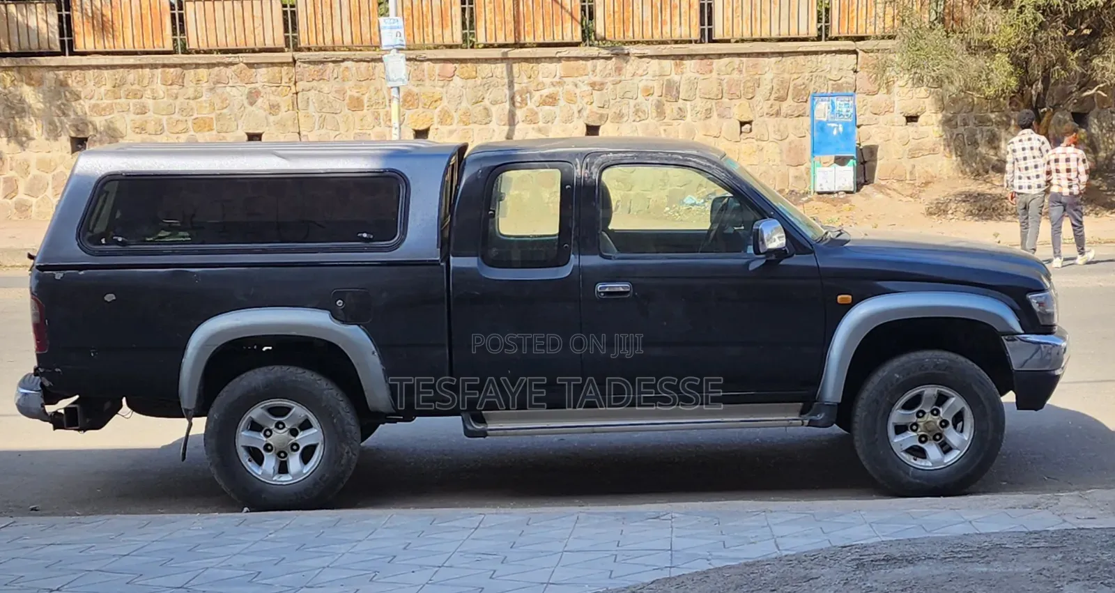 Toyota Hilux 2004 Black