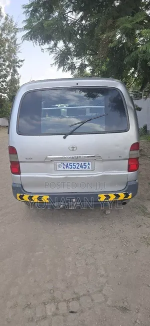 Toyota Raum 2001 Gray