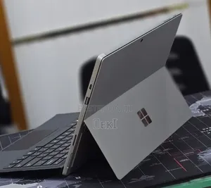 New Laptop Microsoft Surface Pro 7 16GB Intel Core i5 SSD 256GB