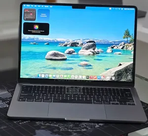 New Laptop Apple MacBook Air 2022 M2 16GB Apple M2 SSD 256GB
