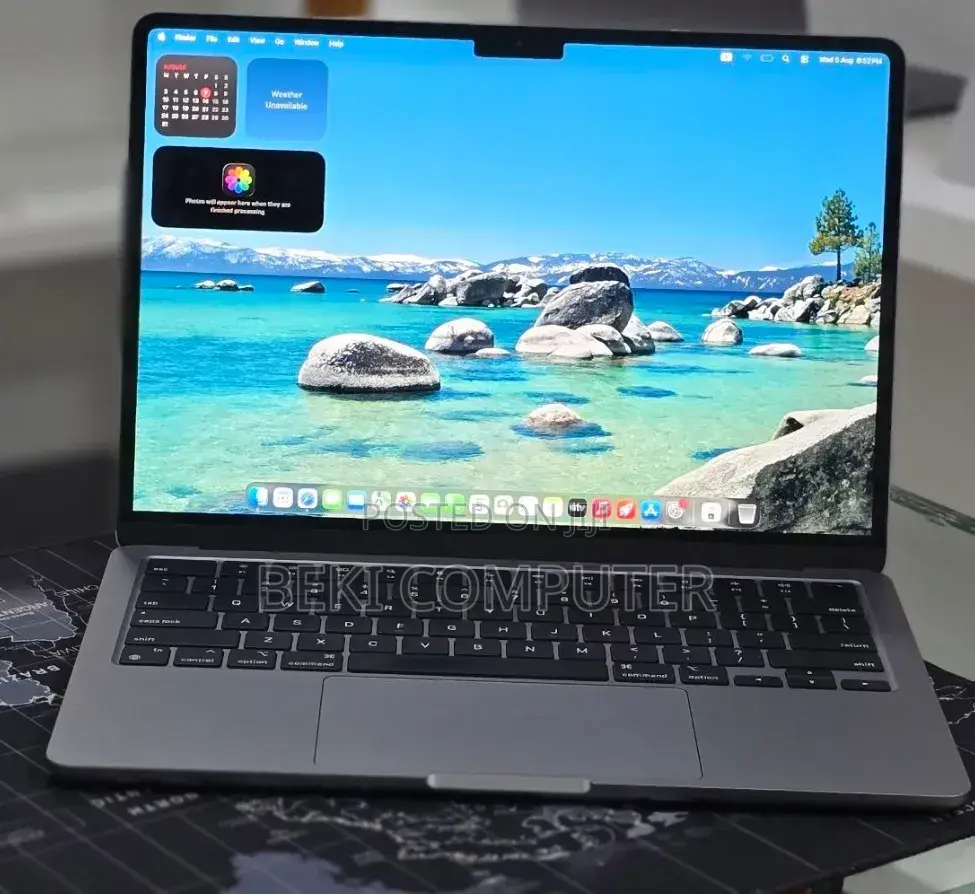 New Laptop Apple MacBook Air 2022 M2 16GB Apple M2 SSD 256GB