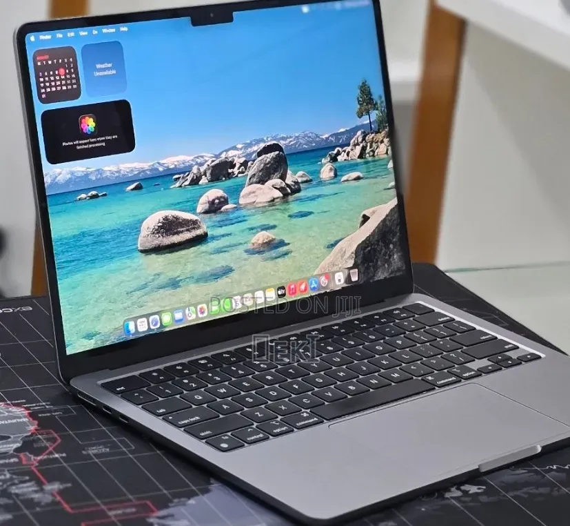 New Laptop Apple MacBook Air 2022 M2 16GB Apple M2 SSD 256GB