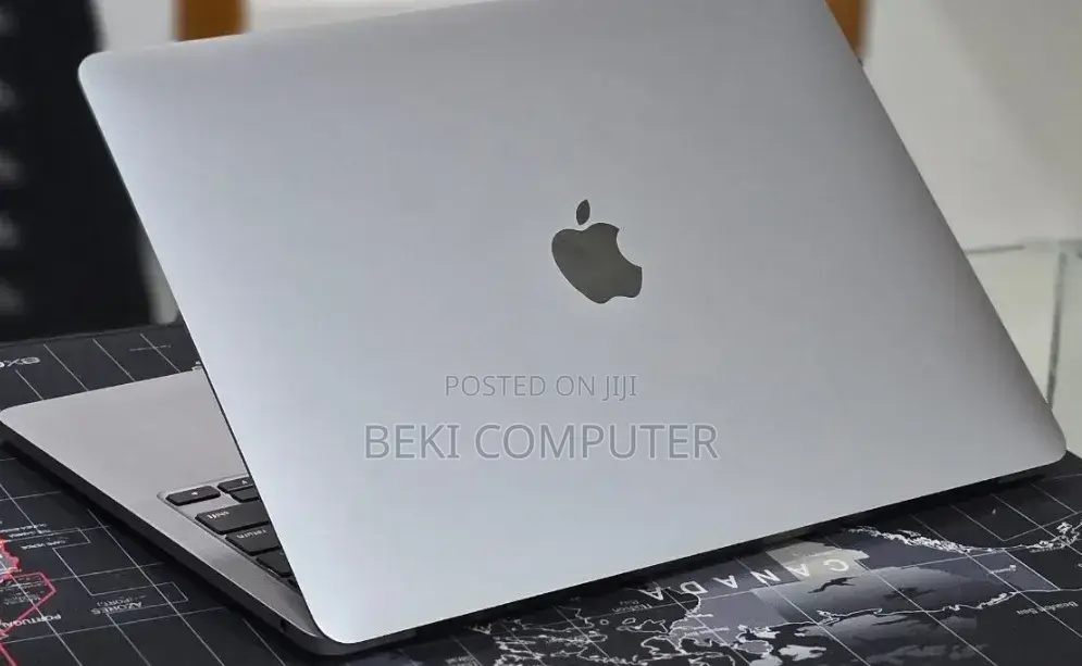 New Laptop Apple MacBook Pro 2022 M2 16GB Apple M2 SSD 512GB