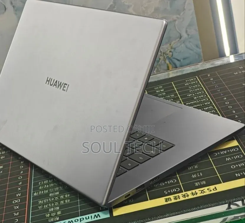 New Laptop Huawei 8GB Intel Core i3 SSD 256GB