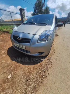 Toyota Yaris 2007 Gray