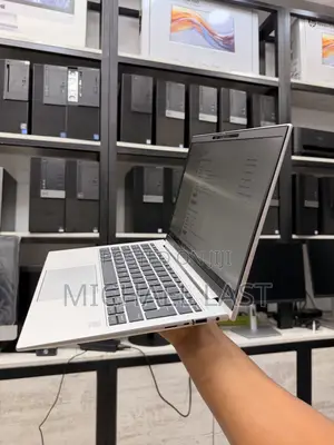 New Laptop HP EliteBook 840 16GB Intel Core i5 SSD 512GB