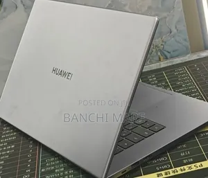 New Laptop Huawei Matebook D 15 8GB Intel Core i3 SSD 256GB
